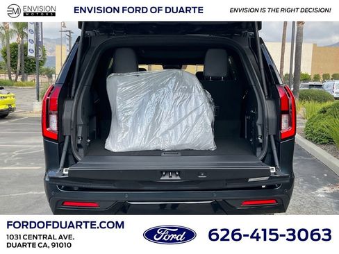 New 2025 Ford Expedition Tremor image 9