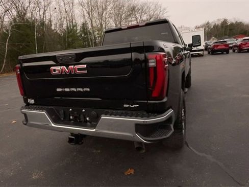 New 2026 GMC Sierra 3500 SLT image 8