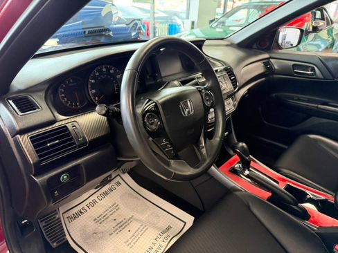 Used 2017 Honda Accord Sport image 17