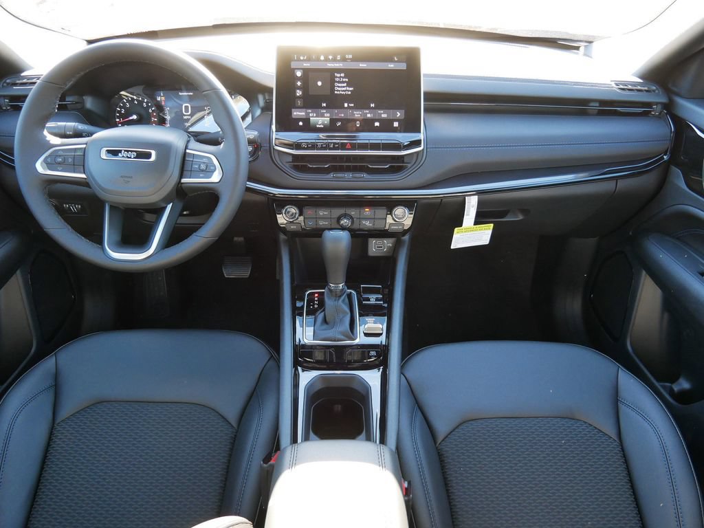 New 2026 Jeep Compass Latitude AWD/4WD image 8