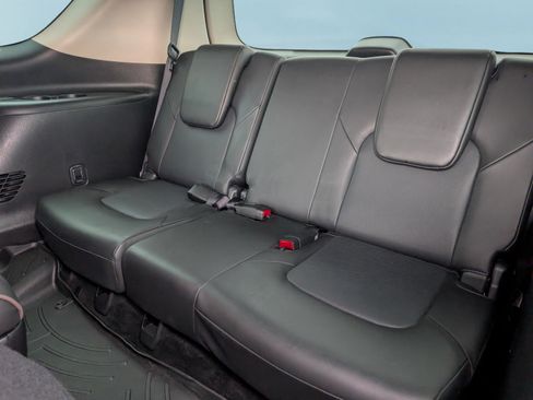 Used 2022 Nissan Armada Platinum w/ Captain's Chairs Package image 14