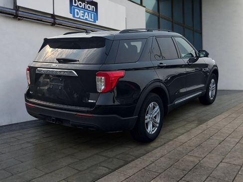 Used 2020 Ford Explorer XLT w/ Comfort Package AWD/4WD image 3