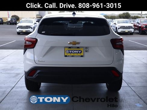 New 2026 Chevrolet Trax LS w/ LS Convenience Package image 4