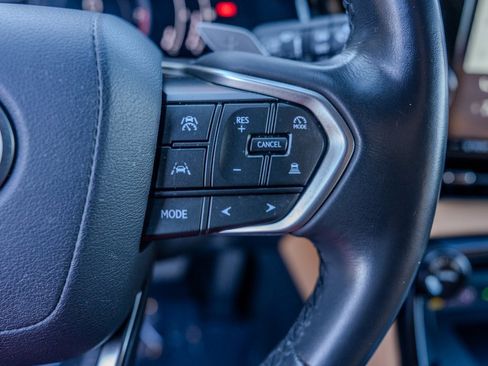 Used 2023 Lexus NX 250 FWD w/ Premium Package image 7