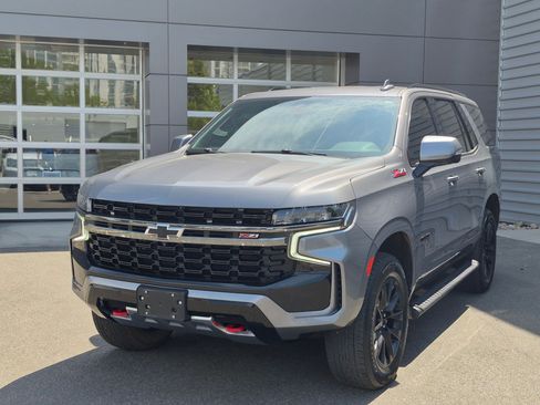 Used 2022 Chevrolet Tahoe Z71 w/ Z71 Off-Road Package AWD/4WD image 8