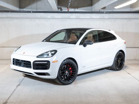 Certified 2023 Porsche Cayenne GTS AWD/4WD image 1