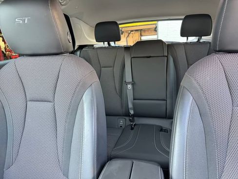 Used 2023 Buick Envision Preferred w/ Sport Touring Package AWD/4WD image 33