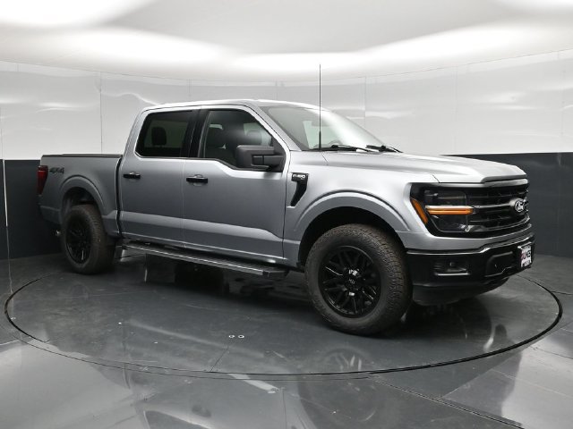Used 2025 Ford F150 XLT w/ Equipment Group 301A Standard AWD/4WD image 3