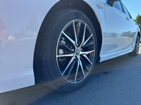 Certified 2023 Toyota Camry SE AWD/4WD image 18
