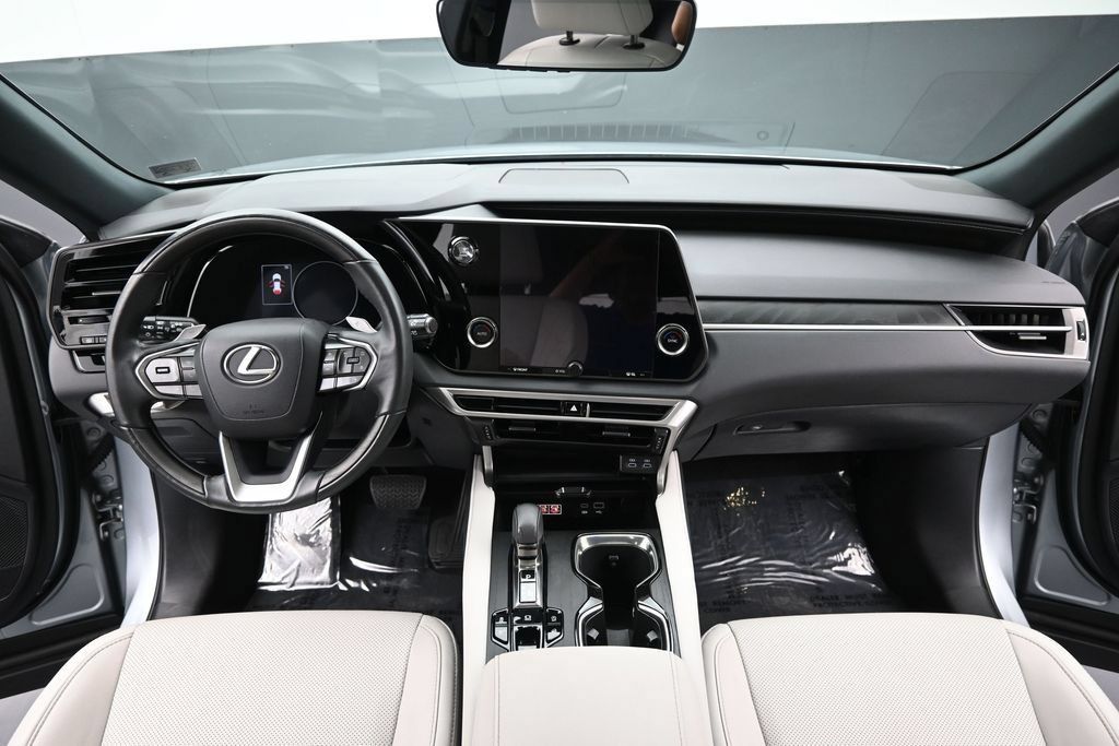 Used 2023 Lexus RX 350 Premium w/ Accessory Package AWD/4WD image 17