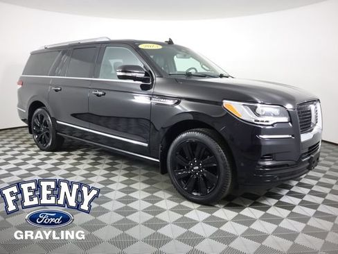 Used 2023 Lincoln Navigator L Reserve w/ Equipment Group 201A AWD/4WD image 1