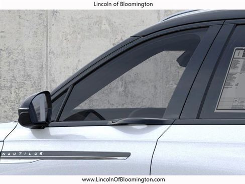 New 2026 Lincoln Nautilus Reserve image 23