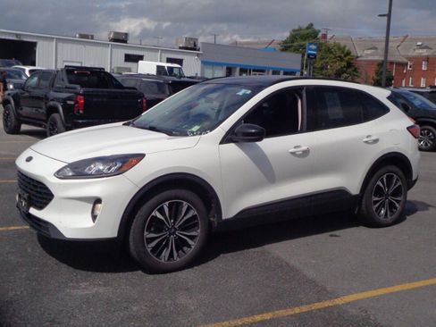 Used 2022 Ford Escape SEL w/ SEL Stealth AWD Package image 5