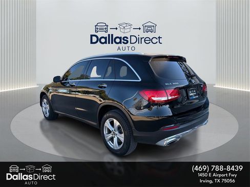 Used 2018 Mercedes-Benz GLC 300 w/ Premium Package image 8