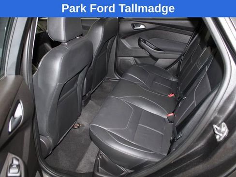 Used 2015 Ford Focus SE w/ Equipment Group 201A image 25