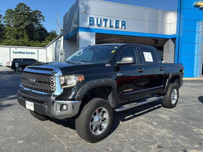 Used 2018 Toyota Tundra SR5 w/ SR5 Upgrade Package