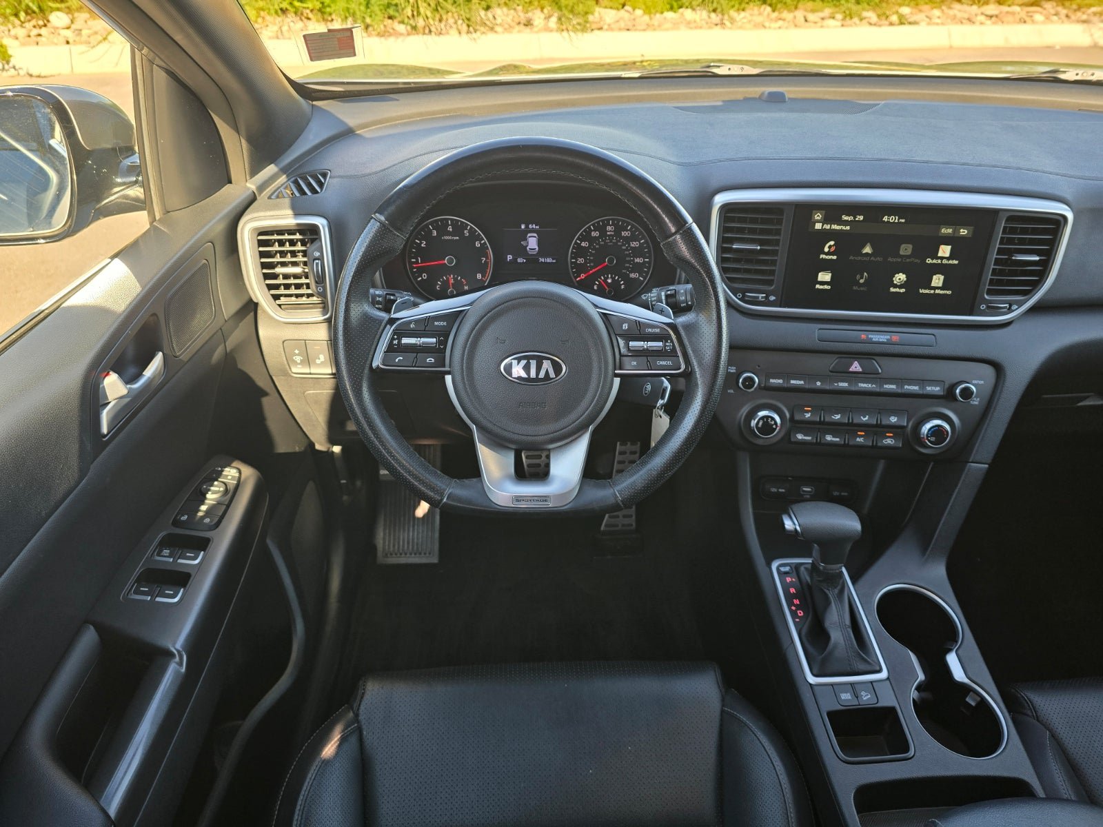 Used 2022 Kia Sportage Nightfall Edition FWD image 13