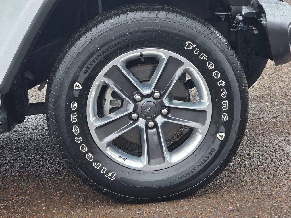 Used 2023 Jeep Wrangler Unlimited Sahara AWD/4WD image 28