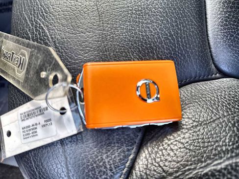 Used 2023 Volvo S60 T8 Plus image 35