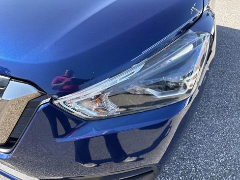 Used 2019 Nissan Kicks SR w/ SR Premium Package image 10