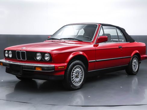 Used 1987 BMW 325i Convertible image 22