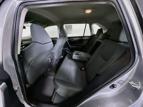 Used 2021 Toyota RAV4 LE FWD image 26
