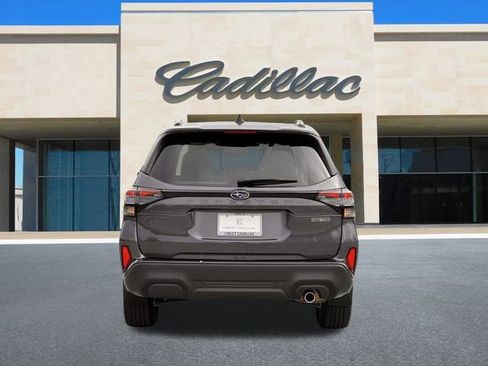 Used 2025 Subaru Forester Touring image 4
