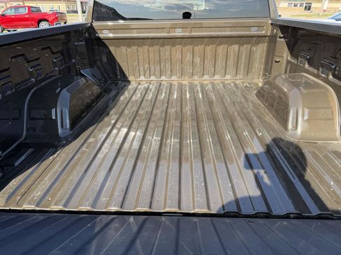 Used 2023 Chevrolet Silverado 1500 LT image 9