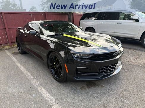 Used 2021 Chevrolet Camaro SS RWD image 2
