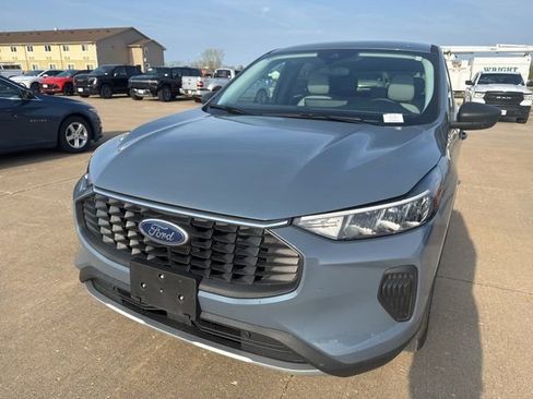 Used 2025 Ford Escape Active w/ Tech Pack #1 image 8