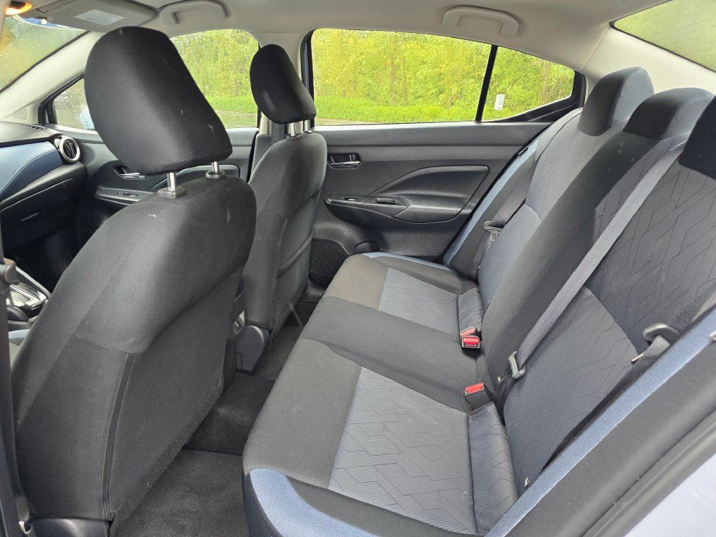 Used 2024 Nissan Versa SV FWD image 9