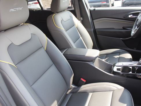 New 2026 Chevrolet Trax ACTIV w/ Driver Confidence Package FWD image 15