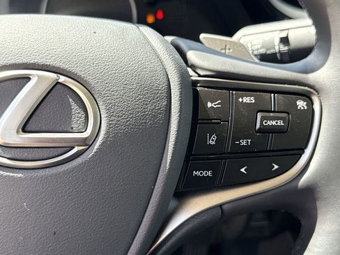 Used 2025 Lexus ES 350 w/ Premium Package image 27