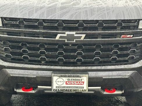 Used 2024 Chevrolet Suburban Z71 w/ Luxury Package image 9