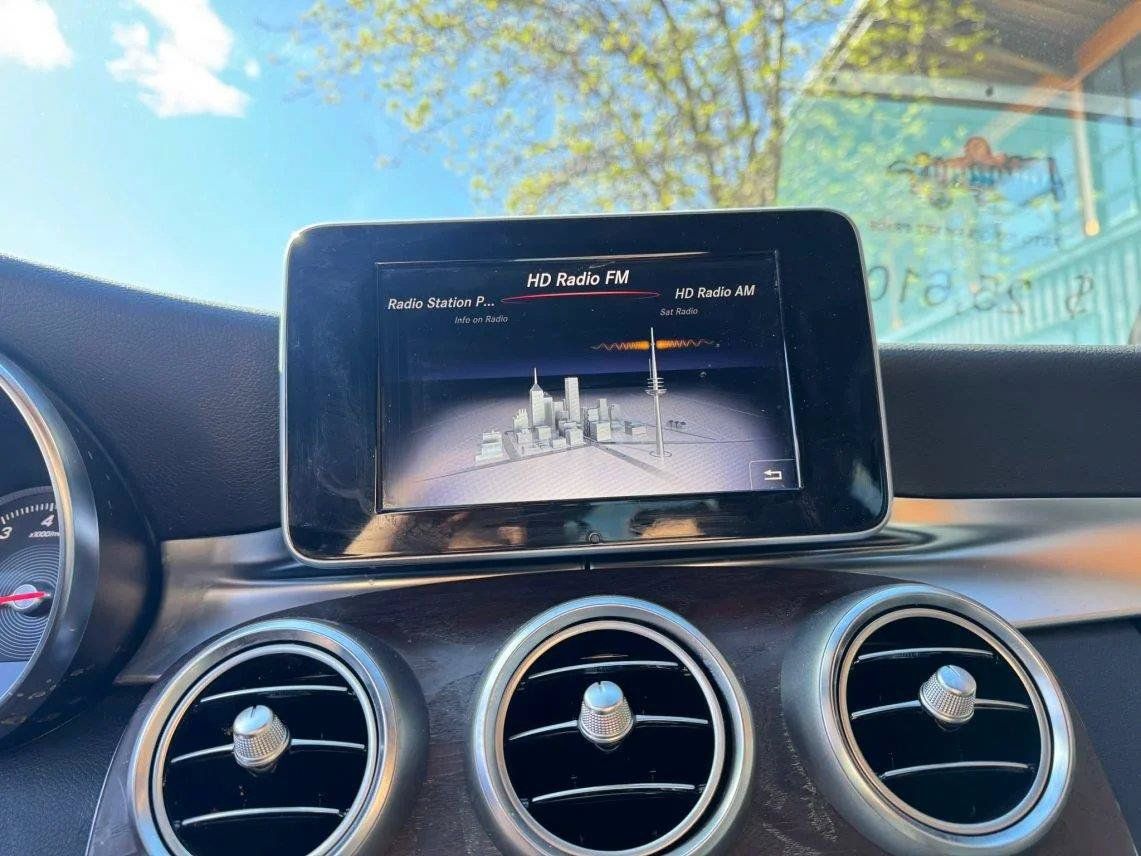 Used 2018 Mercedes-Benz C 300 Coupe image 16