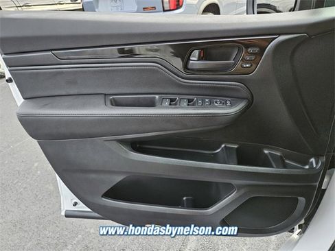 New 2026 Honda Odyssey Touring image 14