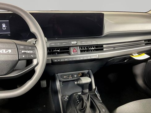 New 2026 Kia K4 LXS image 11