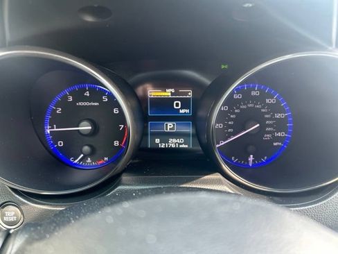 Used 2018 Subaru Outback 2.5i Premium AWD/4WD image 16
