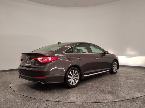 Used 2016 Hyundai Sonata Sport w/ Option Group 03 image 9