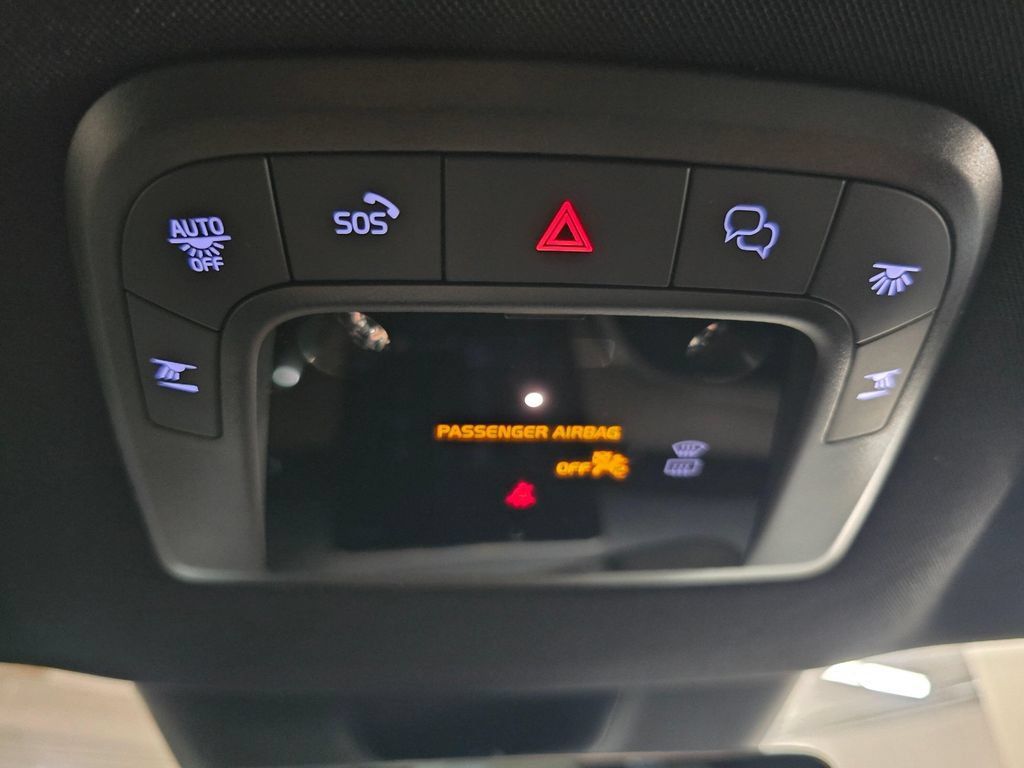 Used 2025 Volvo EX90 Ultra AWD/4WD image 28