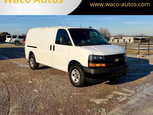 Used 2021 Chevrolet Express 2500 w/ Driver Convenience Package image 3