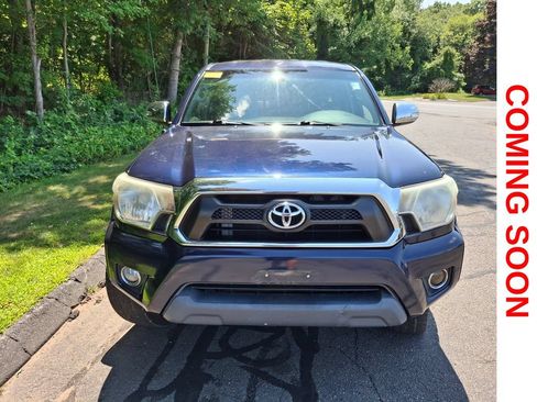 Used 2013 Toyota Tacoma 4x4 Double Cab w/ Limited Pkg image 3