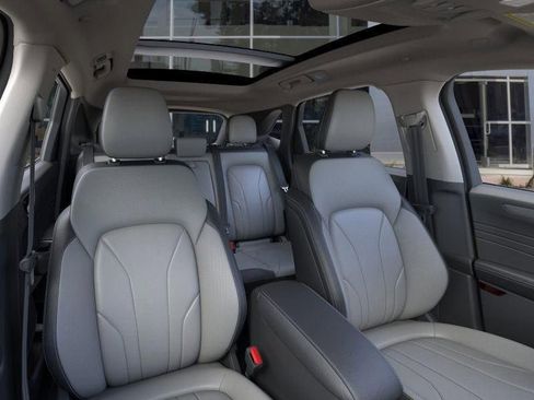 New 2025 Ford Escape SE w/ PHEV Premium Package image 10