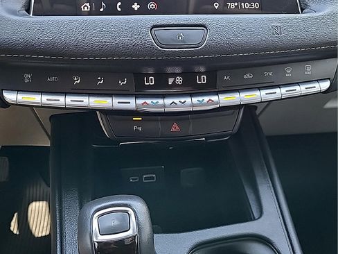 Used 2019 Cadillac XT4 Premium Luxury FWD image 24