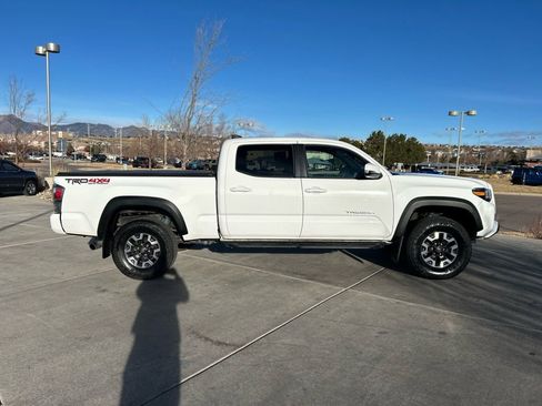 Used 2023 Toyota Tacoma TRD Off-Road w/ Technology Package image 10
