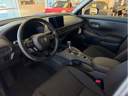 Used 2026 Honda HR-V Sport image 25