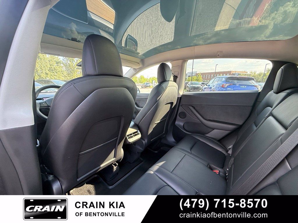 Used 2022 Tesla Model Y Performance AWD/4WD image 24