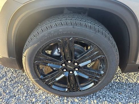 New 2026 GMC Acadia Elevation w/ Black Edition FWD image 9