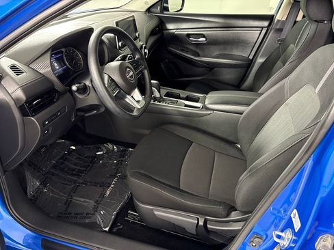 Used 2025 Nissan Sentra SV FWD image 25