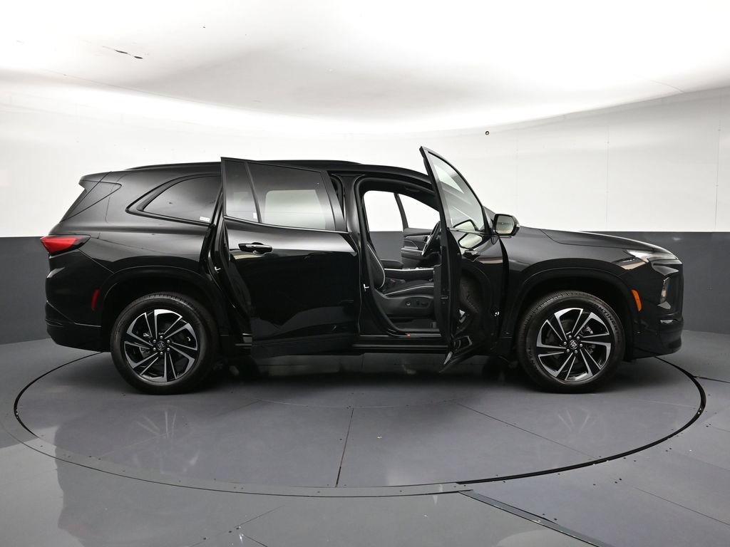 Used 2026 Buick Enclave Sport Touring w/ Power Package AWD/4WD image 33